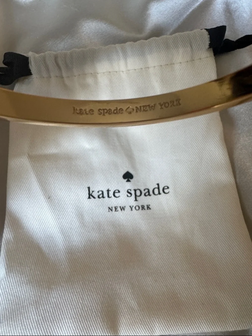 kate spade navy enamel bow bangle with gold-tone trim - Picture 3 of 3